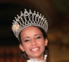 Elle qui a été sacrée Miss France 2000 remettait le trophée à Elodie Gossuin
Sonia Rolland élue Miss France 2000