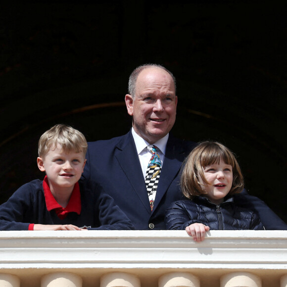 Exclusif - No Tabloïd - Le prince Albert II de Monaco avec ses enfants le prince héréditaire Jacques et la princesse Gabriella - Les carabiniers jouent en l'honneur de l'anniversaire du prince Albert II en présence de ses enfants au palais princier à Monaco le 14 mars 2023. Il va fêter ses 65 ans. © Jean-François Ottonello/Nice Matin/Bestimage  No Web pour la Belgique et la Suisse Exclusive - No Tabloids - No Web without agreement - The Carabinieri play in honour of Prince Albert II's birthday in the presence of his children at the Princely Palace in Monaco on March 14 2023. He will celebrate his 65th birthday. 