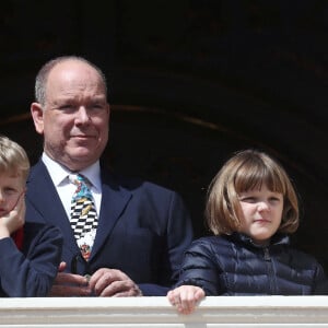 Exclusif - No Tabloïd - Le prince Albert II de Monaco avec ses enfants le prince héréditaire Jacques et la princesse Gabriella - Les carabiniers jouent en l'honneur de l'anniversaire du prince Albert II en présence de ses enfants au palais princier à Monaco le 14 mars 2023. Il va fêter ses 65 ans. © Jean-François Ottonello/Nice Matin/Bestimage  No Web pour la Belgique et la Suisse Exclusive - No Tabloids - No Web without agreement - The Carabinieri play in honour of Prince Albert II's birthday in the presence of his children at the Princely Palace in Monaco on March 14 2023. He will celebrate his 65th birthday. 