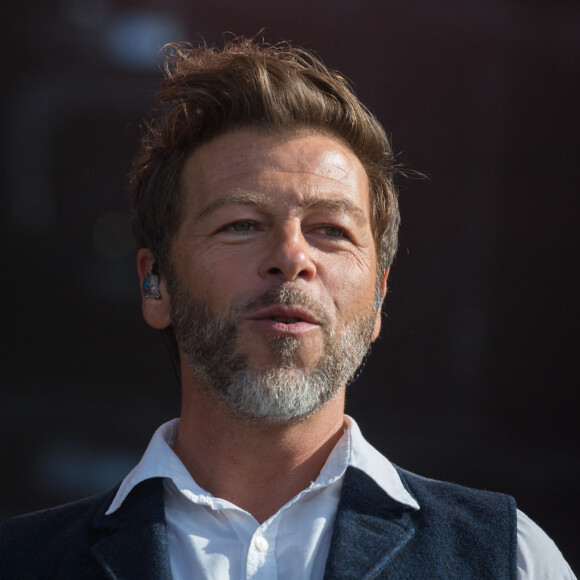 Christophe Mae - Les concerts de la fête de l'humanité 2022 sur la Base 217 du Plessis-Pâté, Brétigny sur Orge le 11 septembre 2022. 
