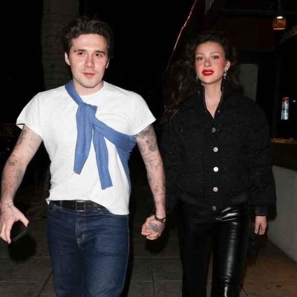 Exclusif - Brooklyn Beckham et sa femme Nicola Peltz sont allés dîner en amoureux le jour de la Saint-Valentin à Beverly Hills le 14 février 2023. 