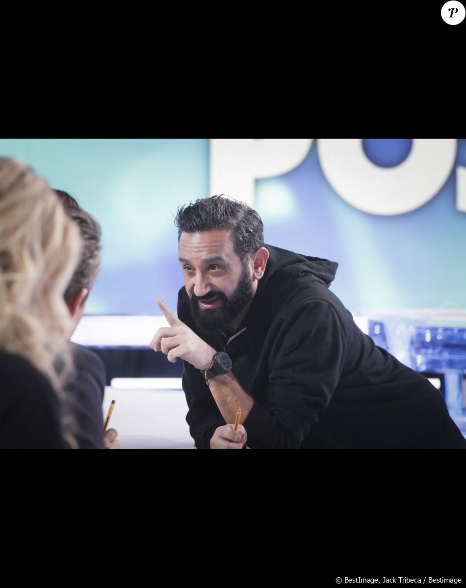 Exclusif - Cyril Hanouna - Sur le plateau de l'émission TPMP (Touche Pas à Mon Poste) présentée en direct par C.Hanouna et diffusée sur C8 - Paris le 23/01/2023 - © Jack Tribeca /