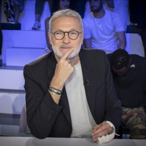 Exclusif - Laurent Ruquier sur le plateau de l'émission Touche pas à mon poste (TPMP) diffusée en direct sur C8 le 30 août 2022 et présentée par C.Hanouna. © Jack Tribeca / Bestimage 