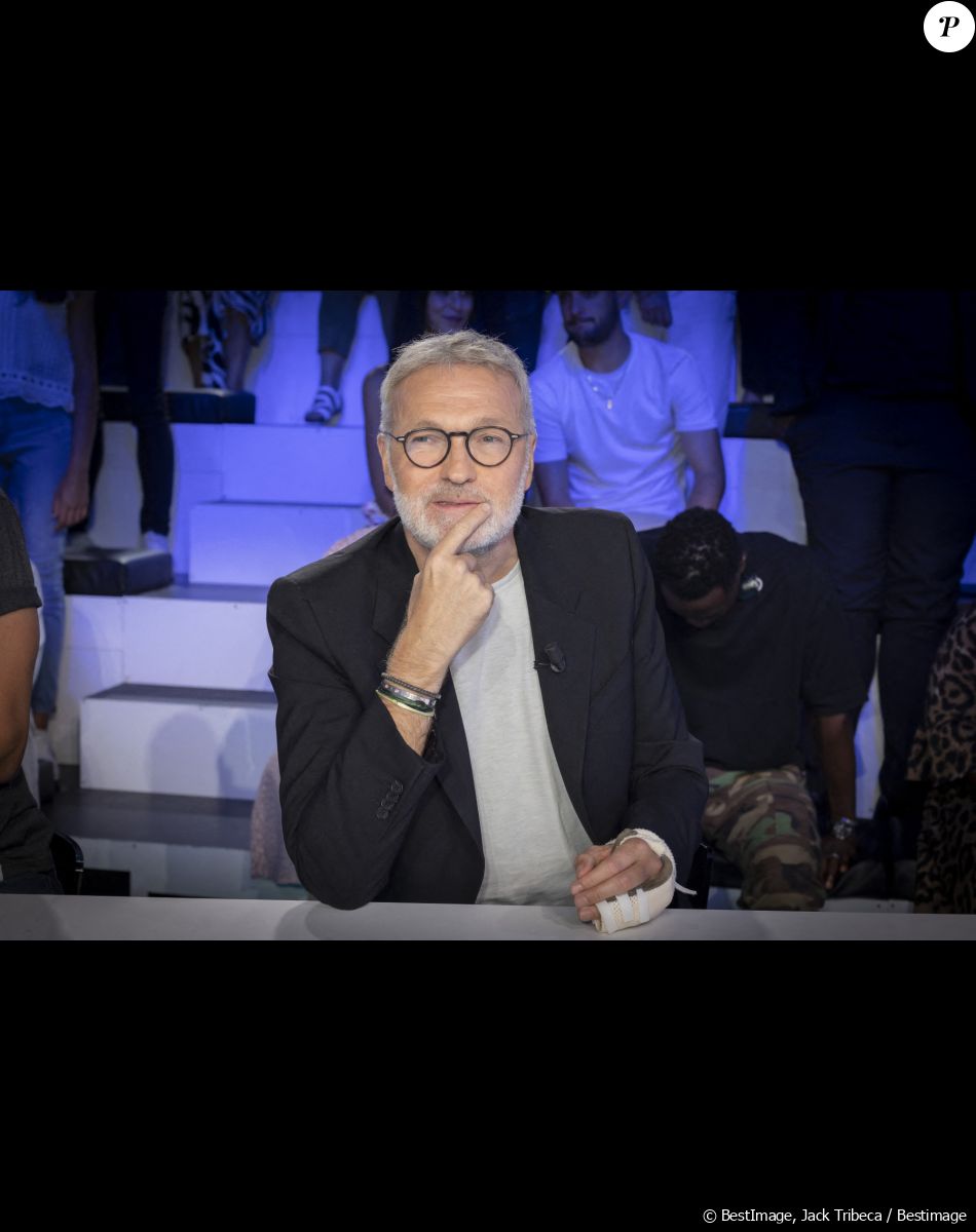 Exclusif - Laurent Ruquier sur le plateau de l'émission Touche pas à mon poste (TPMP) diffusée en direct sur C8 le 30 août 2022 et présentée par C.Hanouna. © Jack Tribeca / Bestimage