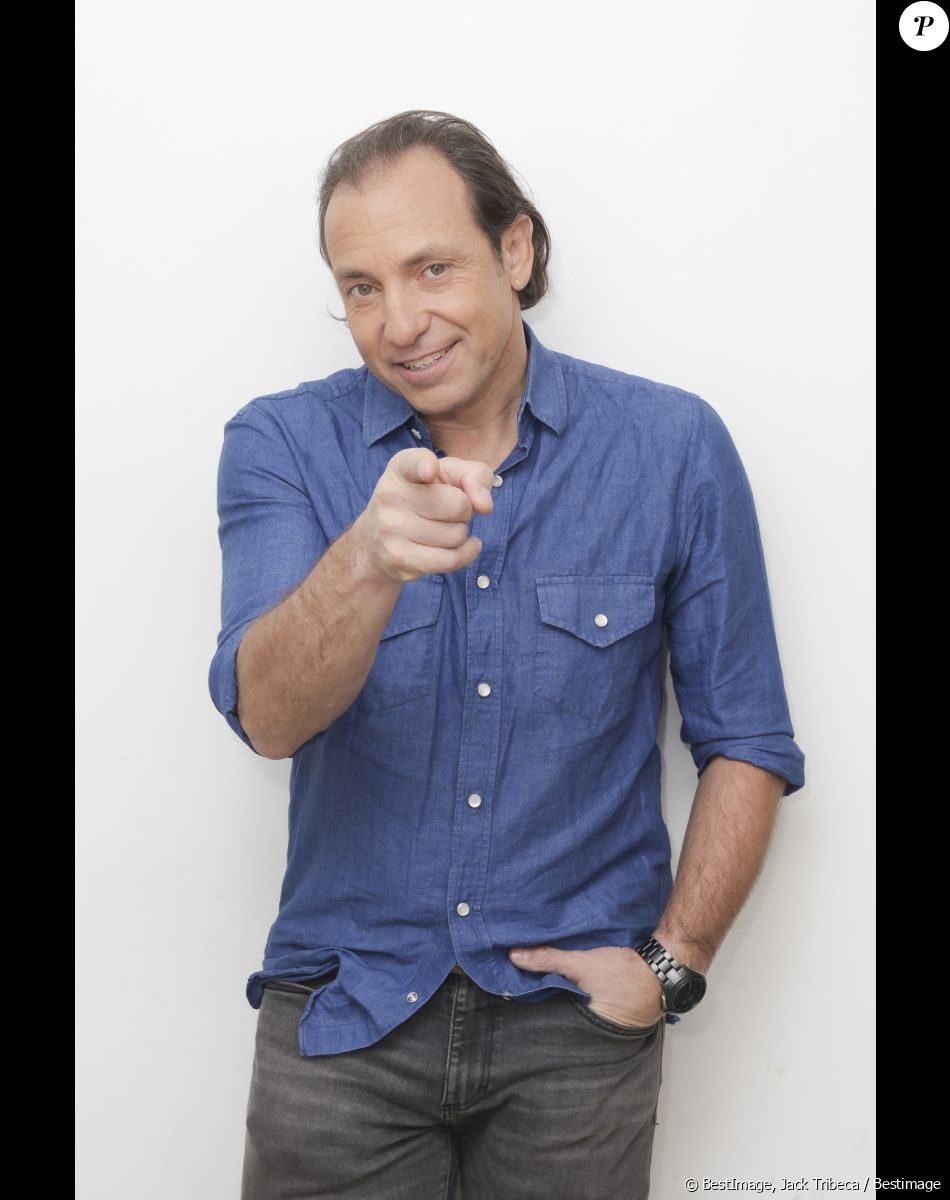 Exclusif - Philippe Candeloro - Backstage de l'enregistrement de l'émission "La Grosse Rigolade" présentée par C.Hanouna et qui sera diffusée sur C8. Elle réunira les experts de la blague pour une soirée 100% Darka. © Jack Tribeca / Bestimage