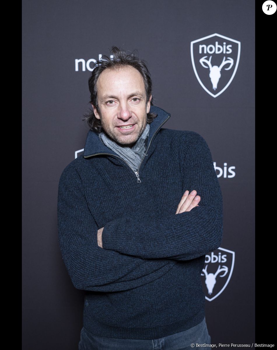 Exclusif - Philippe Candeloro - Nobis fête ses 15 ans en inaugurant sa nouvelle boutique dans le 2ème arrondissement de Paris, France, le 25 novembre 2021. © Pierre Perusseau/Bestimage