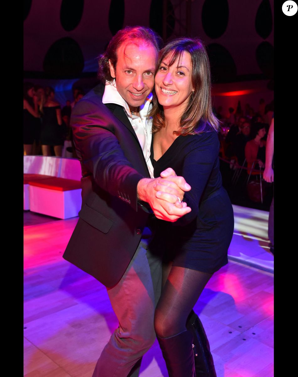 Philippe Candeloro et sa femme Olivia - Dîner de gala caritatif au profit de "Fight Aids Monaco "et "Sport Espoir Enfance" sous le chapiteau de Fontvielle à Monaco, le 19 septembre 2015.