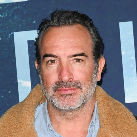 Jean Dujardin à la première du film "Les gardiennes de la planète" au cinéma Pathé Wepler à Paris, France, le 12 février 2023. © Coadic Guirezc/Bestimage 