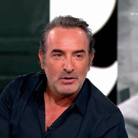 Jean Dujardin invité de Laurent Delahousse dans "20h30 le dimanche", dimanche 29 mars 2023.