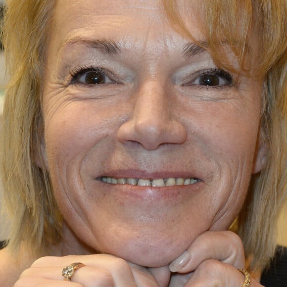 Brigitte Lahaie à la 34e édition du salon du livre à la Porte de Versailles à Paris le 24 mars 2014.