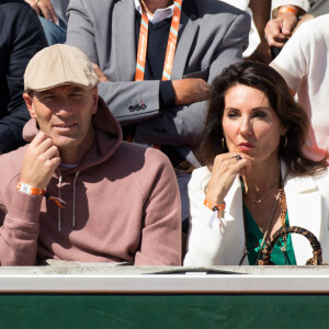 Zinedine Zidane et sa femme Véronique - Les célébrités dans les tribunes lors des Internationaux de France de Tennis de Roland Garros 2022, le 27 mai 2022. © MPP / Bestimage