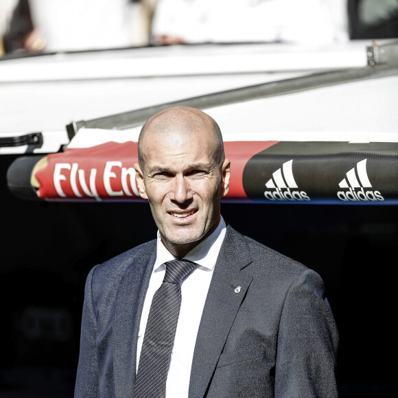"Tu nous manques, tu me manques mon Fratello. Tu es tous les jours avec nous, tu es tous les jours avec moi !", a notamment écrit Zinedine Zidane
Zinedine Zidane lors de la rencontre entre le Real de Madrid et Celta de Vigo (2-0) à Madrid le 16 mars 2019