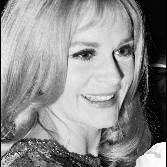 La jeune femme était promise à une grande carrière mais a eu un accident fatal.
Françoise Dorléac - Soeur de Catherine Deneuve sur une scène de théâtre
