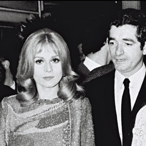 Catherine Deneuve, Jacques Demy et Françoise Dorléac à la première du film Les Demoiselles de Rochefort en 1967