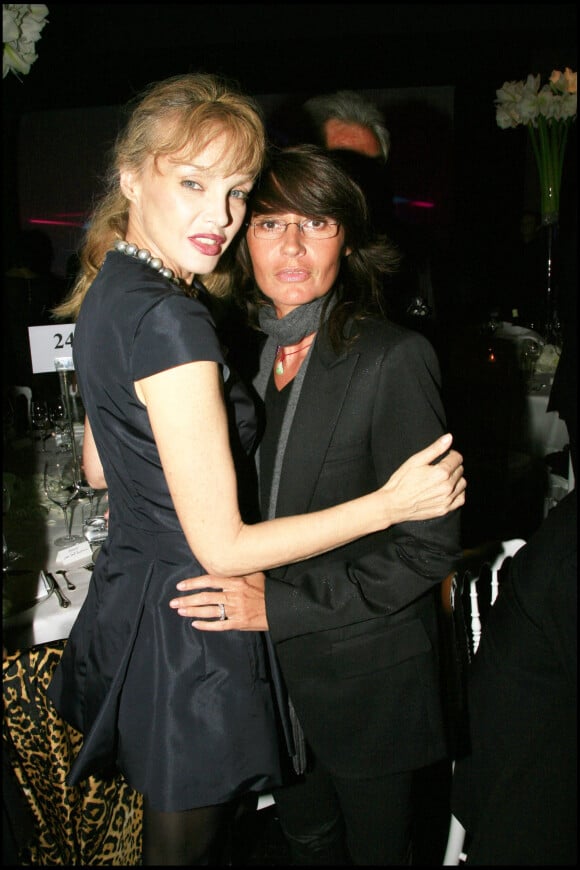 Arielle Dombasle et Emmanuelle Mottaz - Gala "Scopus Award" en 2006