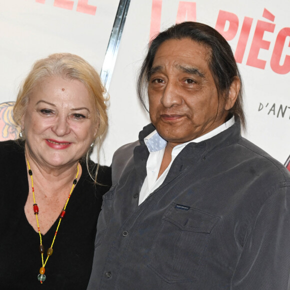 Josiane Balasko et son mari George Aguilar à la première du film "La Pièce Rapportée" au cinéma UGC Ciné Cité Les Halles à Paris, le 30 novembre 2021. © Guirec Coadic/Bestimage 