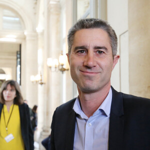 François Ruffin - Les députés à la sortie de l'hémicycle, dans la salle des 4 colonnes à l'Assemblée Nationale à Paris, suite à l'utilisation de l'article 49.3 de la Constitution pour le vote de la réforme des retraites. Le 16 mars 2023 © Jonathan Rebboah / Panoramic / Bestimage  