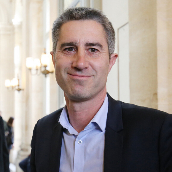 François Ruffin - Les députés à la sortie de l'hémicycle, dans la salle des 4 colonnes à l'Assemblée Nationale à Paris, suite à l'utilisation de l'article 49.3 de la Constitution pour le vote de la réforme des retraites. Le 16 mars 2023 © Jonathan Rebboah / Panoramic / Bestimage  