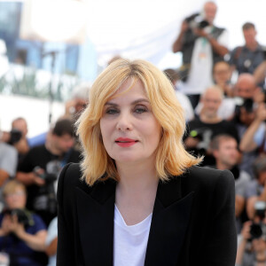 Emmanuelle Seigner a décidé de tout coucher sur papier dans son livre, Une vie incendiée (éditions de l'Observatoire).
Emmanuelle Seigner au photocall de "D'Après Une Histoire Vraie" lors du 70ème Festival International du Film de Cannes, le 27 mai 2017. © Borde-Jacovides-Moreau/Bestimage