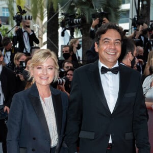 Anne-Élisabeth Lemoine et Patrick Cohen - Montée des marches du film " Annette " lors de la cérémonie d'ouverture du 74ème Festival International du Film de Cannes. Le 6 juillet 2021 © Borde-Jacovides-Moreau / Bestimage