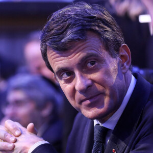 Une petite moquerie parmi tant d'autres pour Manuel Valls, qui n'a pas été ménagé sur les réseaux sociaux suite à cette belle bourde.
 
Manuel Valls lors du 37ème dîner annuel du Conseil représentatif des institutions juives de France (CRIF) au Carroussel du Louvre, Paris, le 13 février 2023. © Stéphane Lemouton / Bestimage