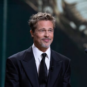 Brad Pitt lors de la 48ème édition des César à l'Olympia à Paris le 24 février 2023 © Olivier Borde / Dominique Jacovides / Bestimage 