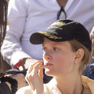 Constance Jablonski dans les tribunes des internationaux de France de Roland Garros à Paris le 1er juin 2022. © Cyril Moreau - Dominique Jacovides/Bestimage  Celebrities in the stands of the French internationals at Roland Garros in Paris on june 1st, 2022.