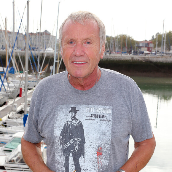 YVES RENIER (REALISATEUR) - PHOTOCALL DE " MEDECIN EN CHEF A LA SANTE " AU 14 EME FESTIVAL DE LA FICTION TV DE LA ROCHELLE LA ROCHELLE, LE 14 SEPTEMBRE 2012