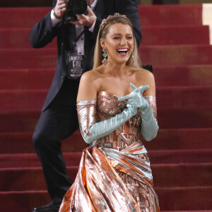 Blake Lively arrive à la soirée du "MET Gala 2022" à New York, le 2 mai 2022. © Backgrid USA / Bestimage