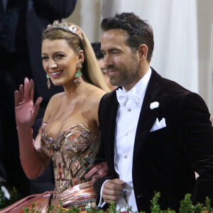 Ryan Reynolds et Blake Lively à la soirée du "MET Gala 2022 : In America: An Anthology of Fashion" à New York, le 2 mai 2022.
© Backgrid USA / Bestimage