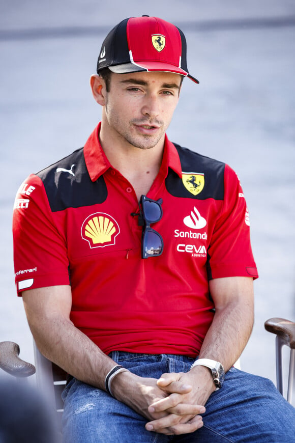 Charles Leclerc se prépare pour le premier Grand Prix de la saison à Sakhir (Bahreïn), le 2 mars 2023.
© Xavi Bonilla / Panoramic / Bestimage