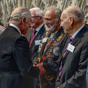 Le roi Charles III d'Angleterre et Camilla Parker Bowles, reine consort d'Angleterre, participent au Royal Maundy Service à la cathédrale d'York, où le roi distribuera cérémonieusement de petites pièces d'argent appelées "Maundy money", comme aumône symbolique aux personnes âgées. Le 6 avril 2023. 
