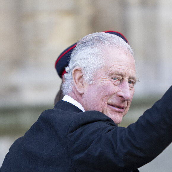 Le roi Charles III d'Angleterre et Camilla Parker Bowles, reine consort d'Angleterre, participent au Royal Maundy Service à York, où le roi distribuera cérémonieusement de petites pièces d'argent appelées "Maundy money", comme aumône symbolique aux personnes âgées. Le 6 avril 2023. 