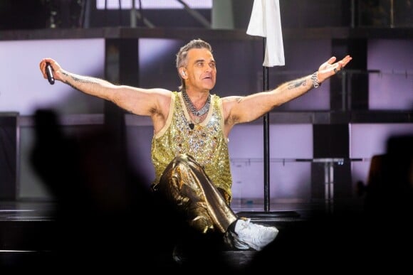 Concert de Robbie Williams à Birmingham dans le cadre de sa tournée pour les 25 ans de carrière solo le 15 octobre 2022. 