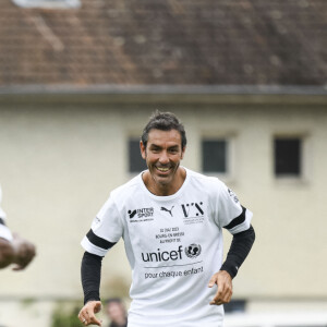 Robert Pires lors du match de football caritatif pour l'UNICEF opposant la Team Unicef face à la Team Bourg-en-Bresse au stade Jean Laville à Bourg-en-Bresse, France, le 10 avril 2023. L'UNICEF a récolté 10 000€ devant plus de 4000 spectateurs.© Pierre Perusseau/Bestimage