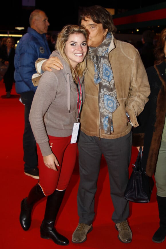 Archives - Bernard Tapie et sa fille Sophie lors des Gucci Masters 2013 à Paris. Le 7 décembre 2013 © Gwendoline Le Goff / Panoramic / Bestimage