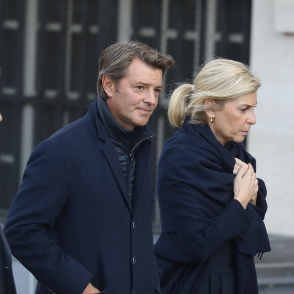 François Baroin et sa compagne Michèle Laroque - Arrivées en l'église Saint-Sulpice pour les obsèques de l'ancien président de la République Jacques Chirac à Paris. Un service solennel sera présidé par le président de la République. Le 30 septembre 2019 © Dominique Jacovides / Bestimage 