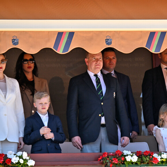 La princesse Charlene de Monaco, le prince Albert II de Monaco, le prince Jacques et la princesse Gabriella, Sean Wittstock avec sa femme Chantell Violet Serfontein et leurs enfants Raigen et Aiva Grace - La famille princière de Monaco assiste à la finale homme du tournoi Rolex Monte Carlo Masters 2023 à Roquebrune-Cap-Martinle 16 avril 2023. En s'imposant devant Holger Rune (5-7, 6-2, 7-5), Andrey Rublev a décroché son tout premier Masters 1000. © Bruno Bebert/Bestimage 