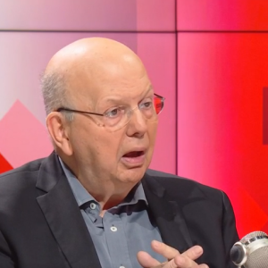 Apolline de Malherbe a reçu Patrick Buisson dans son émission "Face à Face" sur BFMTV