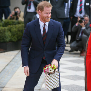 Le prince Harry à la sortie du déjeuner "Lord Mayor's Big Curry Lunch" au Guildhall à Londres le 4 avril 2019. 