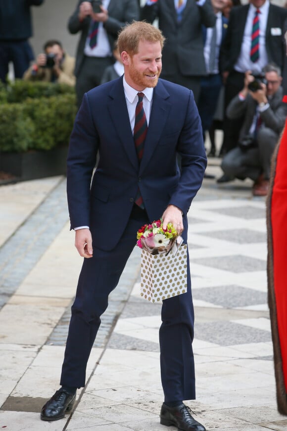 Le prince Harry à la sortie du déjeuner "Lord Mayor's Big Curry Lunch" au Guildhall à Londres le 4 avril 2019. 
