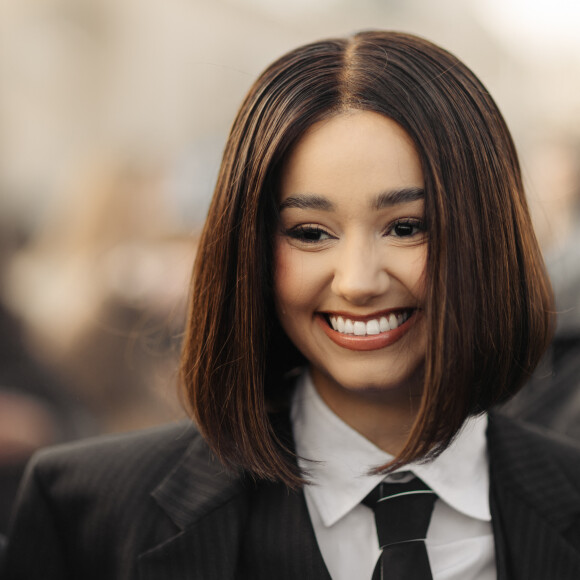 Léna Mahfouf (Léna Situations) arrive au défilé Christian Dior prêt-à-porter automne-hiver 2023/2024 lors de la Fashion Week de Paris (PFW) le 28 février 2023. © T. Da Silva / Perusseau / Bestimage 