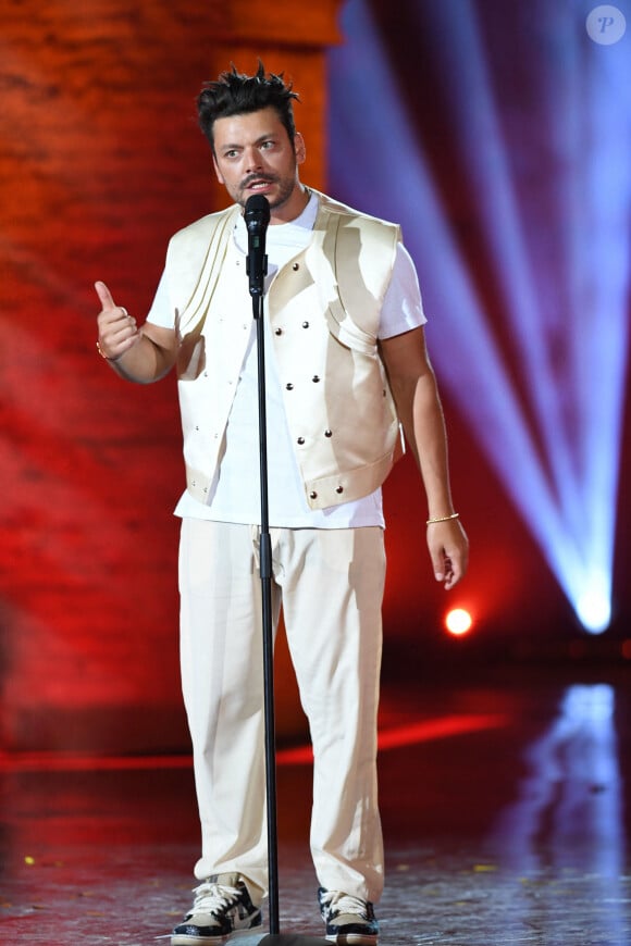 Exclusif - Kev Adams lors de la soirée du grand gala du "Marrakech du Rire 2022" pour la 10ème édition au palais El Badiî à Marrakech, Maroc, le 18 juin 2022. © Rachid Bellak/Bestimage