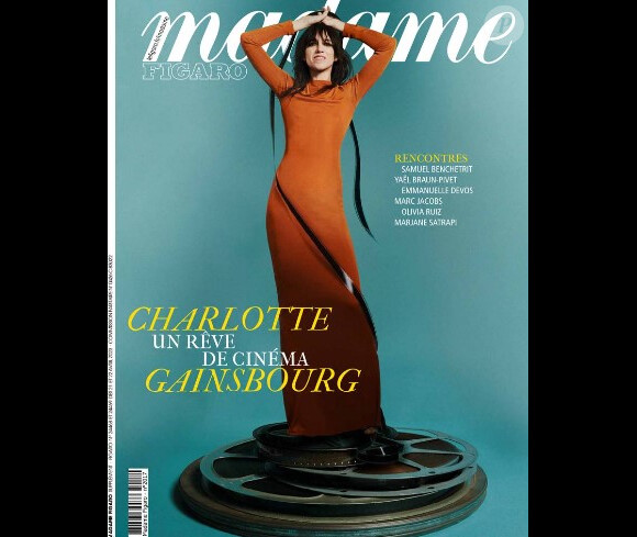 Charlotte Gainsbourg en couverture de "Madame Figaro", numéro du 21 avril 2023.