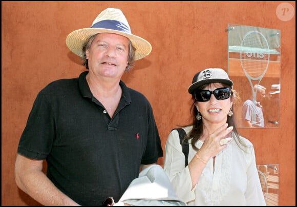 MARIE FRANCE PISIER ET SON MARI Thierry Funck-Brentano - FINALE FEMME DES INTERNATIONAUX DE FRANCE DE ROLAND GARROS 2006