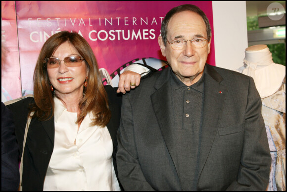 MARIE FRANCE PISIER ET ROBERT HOSSEIN - CEREMONIE D'OUVERTURE DU FESTIVAL INTERNATIONAL CINEMA COSTUMES ET MODE A PARIS 