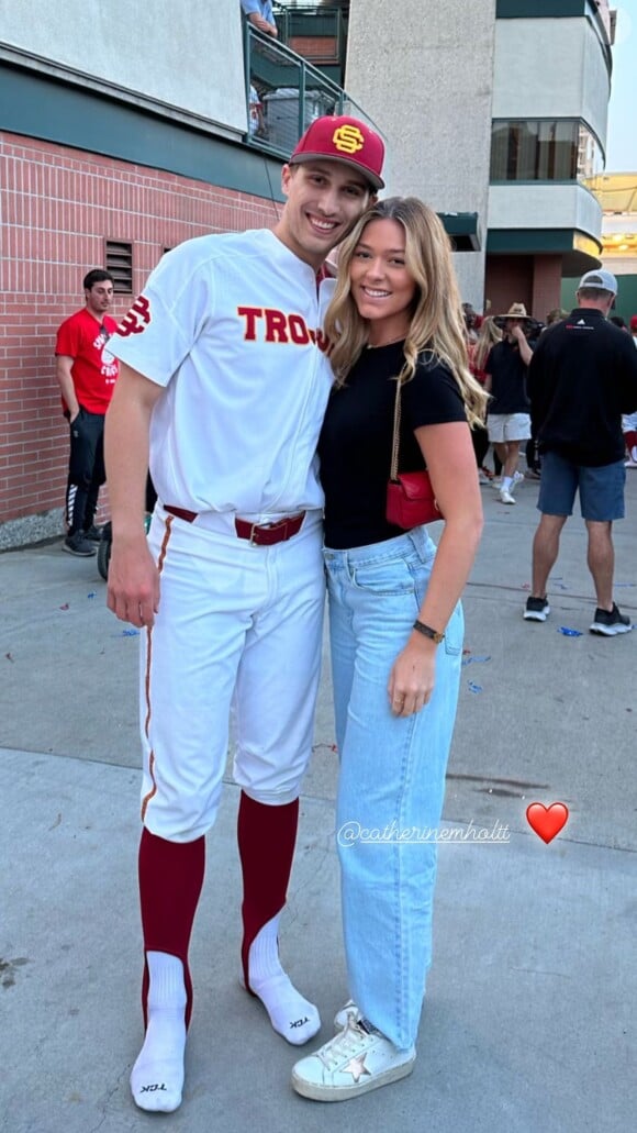 Sur Instagram, Jaden Agassi a publié une jolie photo de lui et Catherine durant l'un de ses matchs
Jaden Agassi et sa compagne
