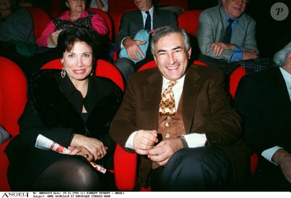 Dominique Strauss-Kahn célèbre ses 74 ans. 
Anne Sinclair et Dominique Strauss Kahn assient