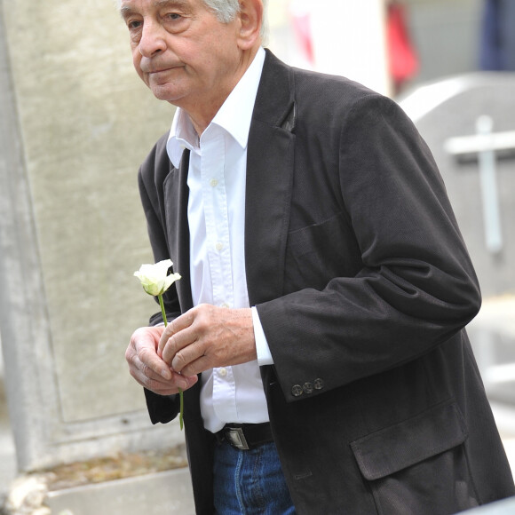 Yvan Levai, premier mari de Anne Sinclair - Obseques de Guy Carcassonne au cimetiere de Montmartre a Paris. Le 3 juin 2013
