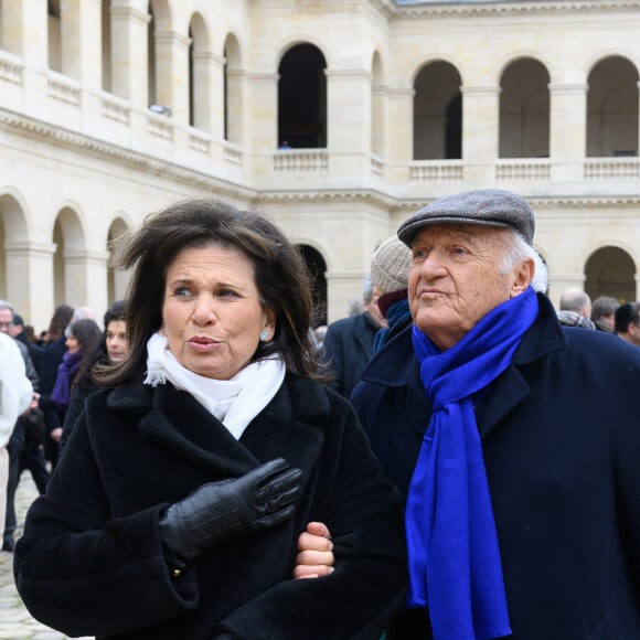 Anne Sinclair et Pierre Nora - Le président de la République française Emmanuel Macron durant la cérémonie d'hommage national au fondateur, directeur et éditorialiste du Nouvel Observateur Jean Daniel aux Invalides à Paris, France, le 28 février 2020. © Jacques Witt / Pool / Bestimage